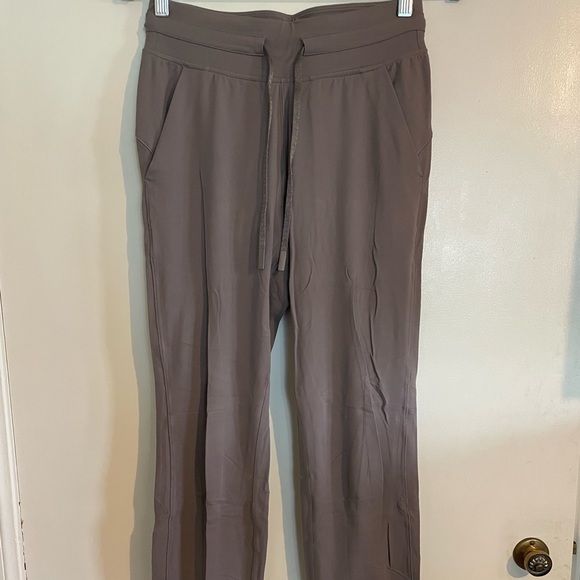 Lululemon Ready to Rulu Jogger | Size 4 - Picture 2 of 5